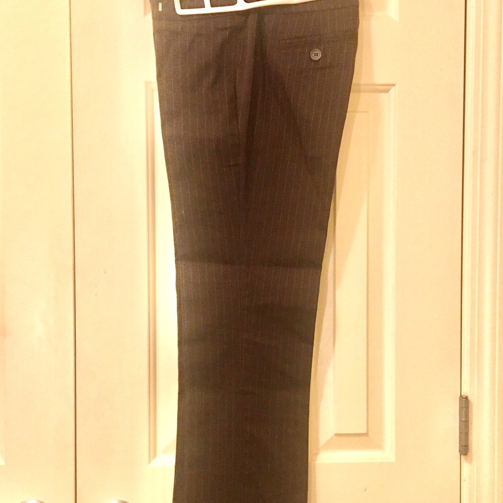 NWOT New York & Company Brown Pinstriped slacks Size 4 Petite